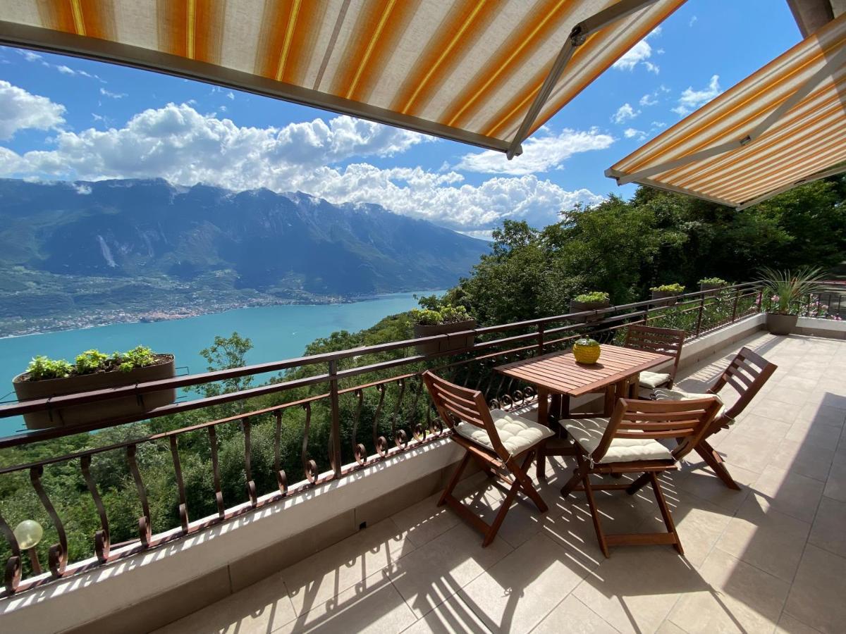 Casa Nonno Sergio Lake View By Gardadomusmea Tremosine ภายนอก รูปภาพ