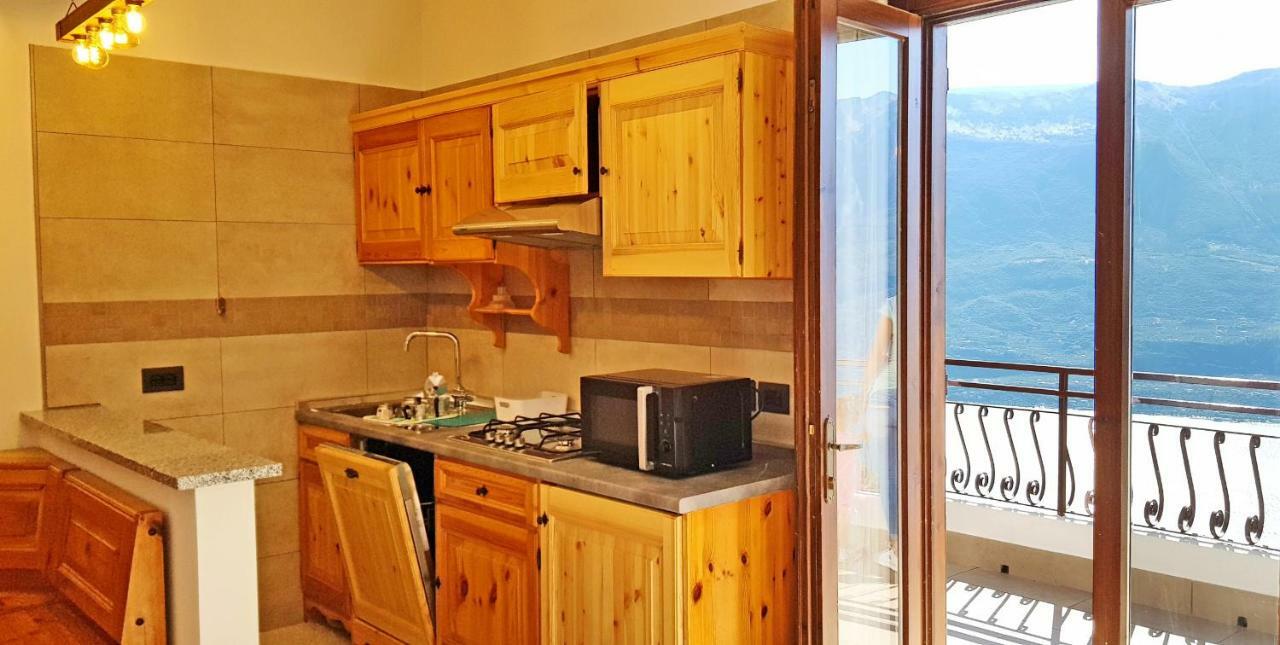 Casa Nonno Sergio Lake View By Gardadomusmea Tremosine ภายนอก รูปภาพ